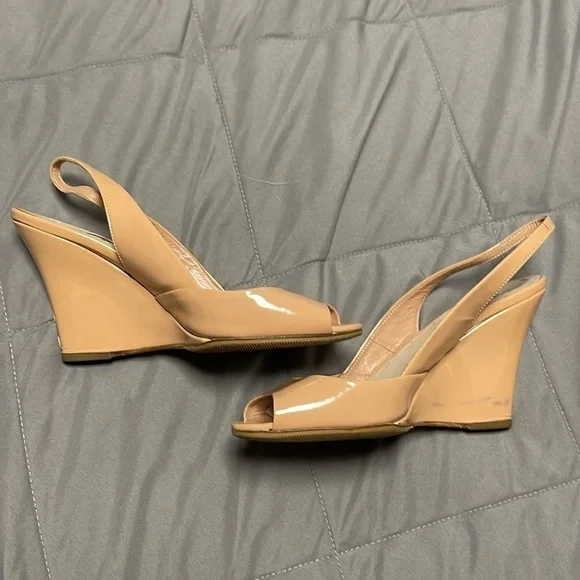 Miu Miu Wedge Patent Leather Pink Nude Sling Back Heel Flawed Size 4